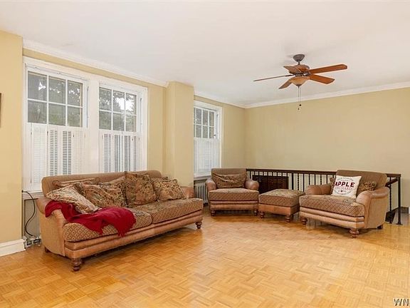 3rd image of 925 Delaware Ave #1D