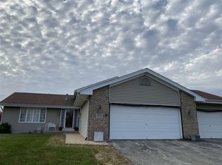 3934 Duesenberg Dr, Rockford, IL 61101
