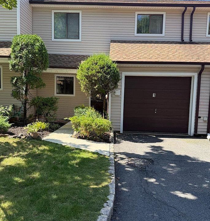 1st image of 12 Sunflower Ct