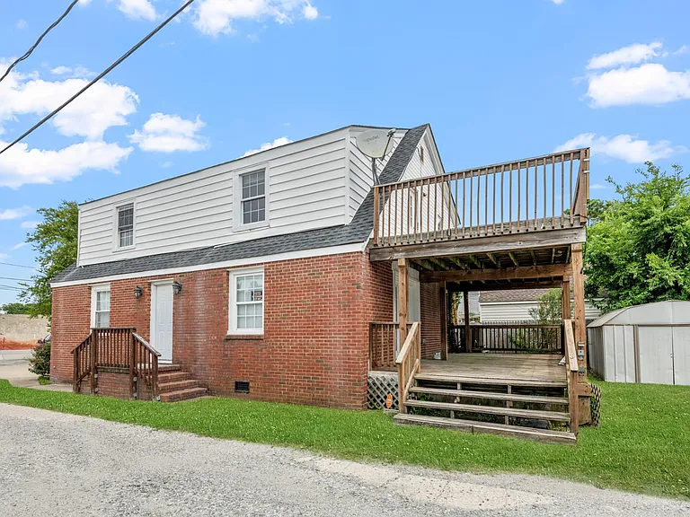 1345 Bayville Ct #2 — Photo 3