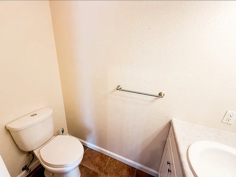4007 Balmoral Dr — Photo 33
