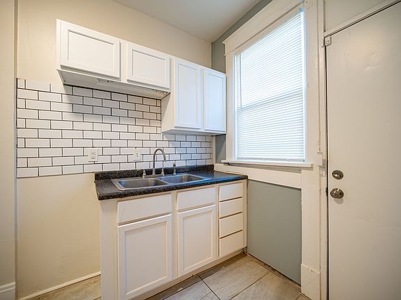 2nd image of 996-1006 McAllister Ave