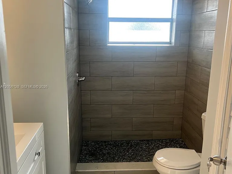 1780 191st St #410-2 — Photo 5