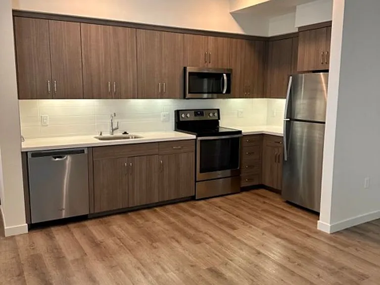777 Broadway — Photo 11