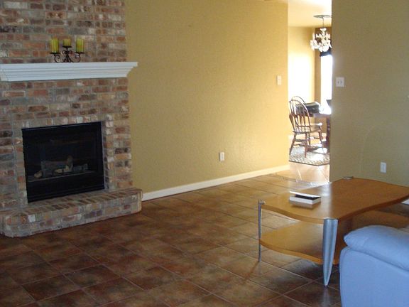 2nd image of 1233 Buttercup Ln