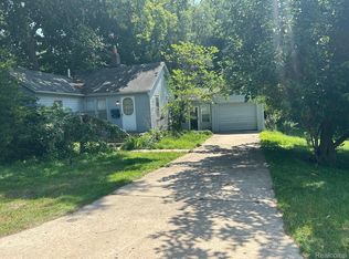 223 W Washington St, Milford, MI