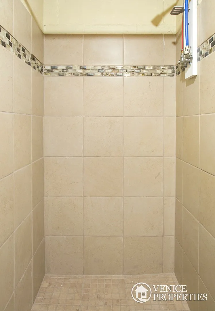 3 Bedroom on OSU Campus — Photo 2