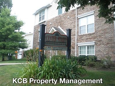3rd image of 1616 Center St APT 7