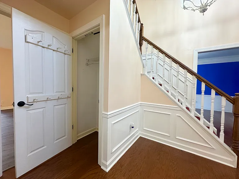 15813 Prestwoods Ln — Photo 4