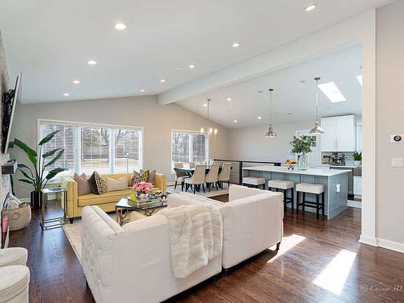 3rd image of 30 Fernwood Dr