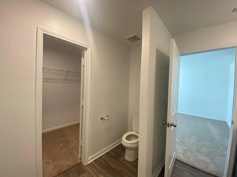 309 Riverdale Dr — Photo 20