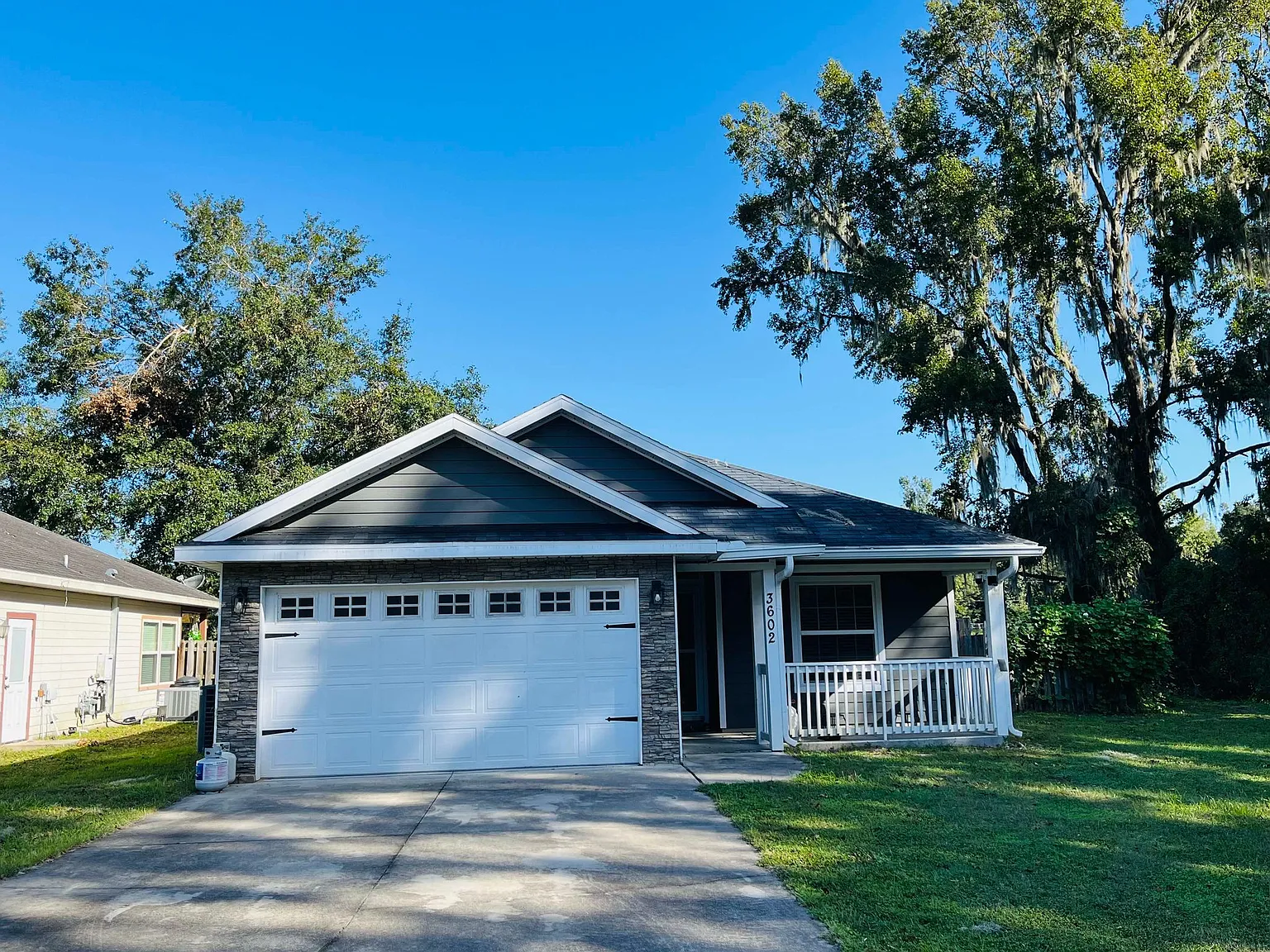3602 NW 55th Ln — Photo 1