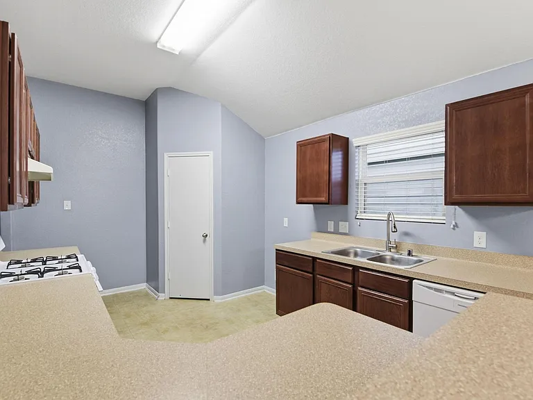 16763 N Blue Jay Dr — Photo 5