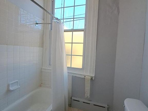 4th image of 700 S 2nd St Floor 2