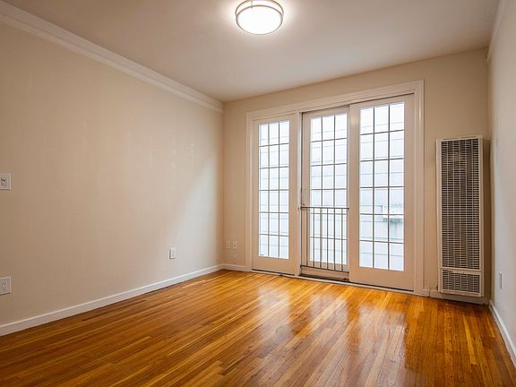 5th image of 2351 Jackson St APT 5