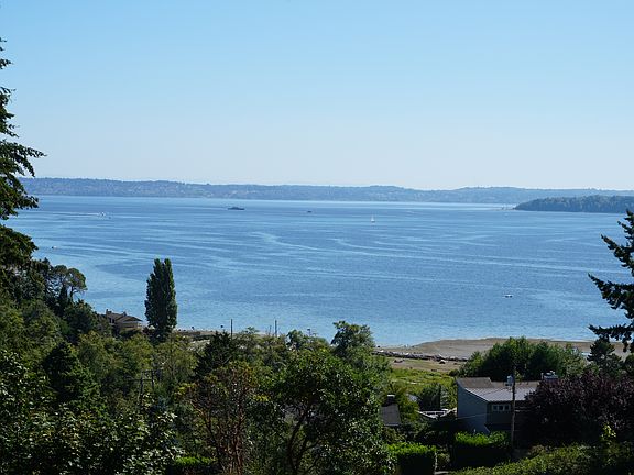 180 degree Mt. Rainier too