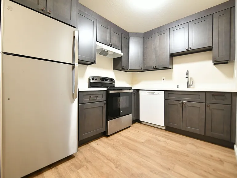 2514 College Ave — Photo 17