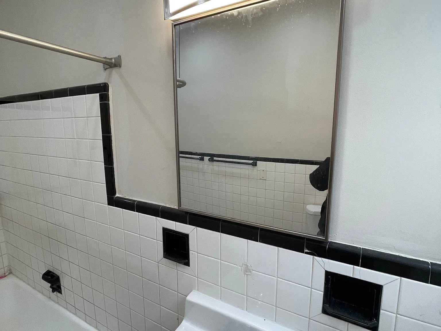 1312 W Linden St — Photo 2