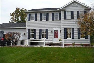 1st image of 160 Aspen Dr