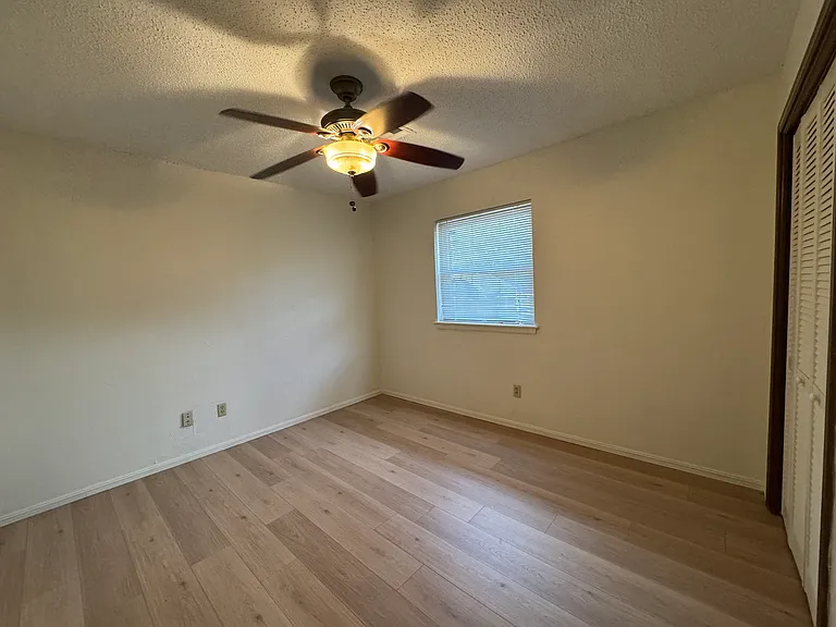 4765 Spiva Dr — Photo 13