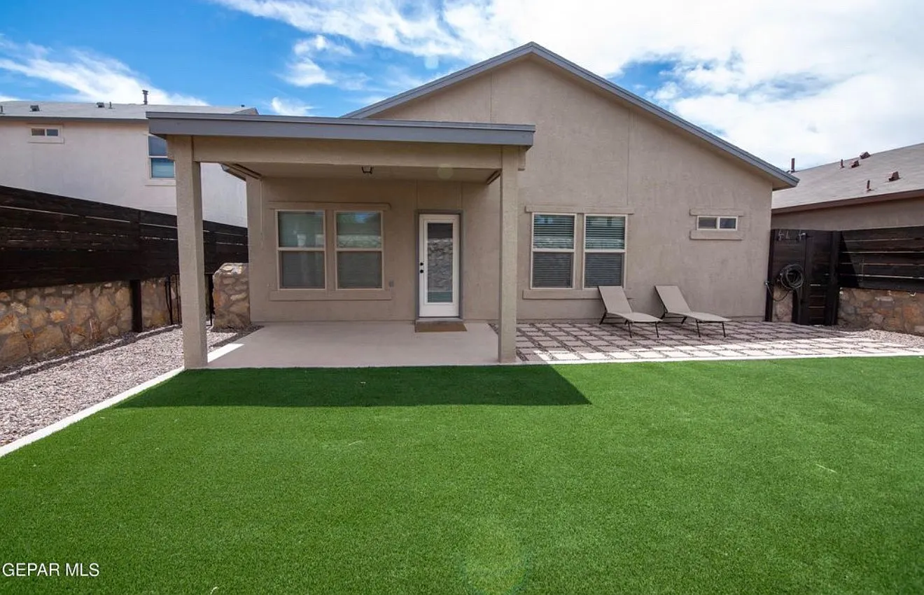 3 bed, 1526 sqft, $2,100 — Photo 4