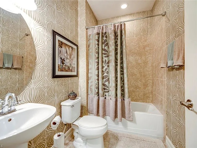 9161 Chula Vista St #135-2 — Photo 20