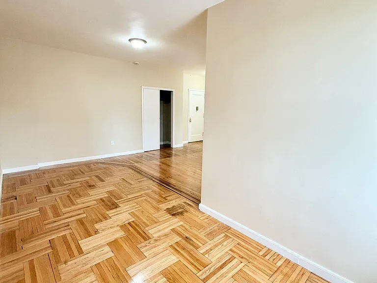 40-04 Bowne St #6B1 — Photo 12