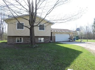 5403 Heppner Rd, Pinconning, MI 48650