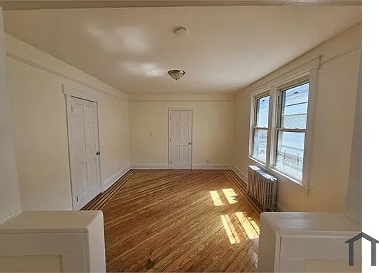 160 Arlington Ave — Photo 9