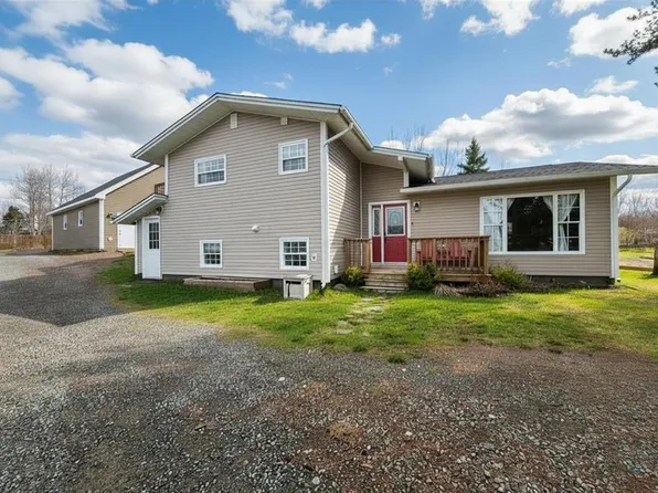 1 Tower Road, Bishop's Falls, NL A0H1C0
