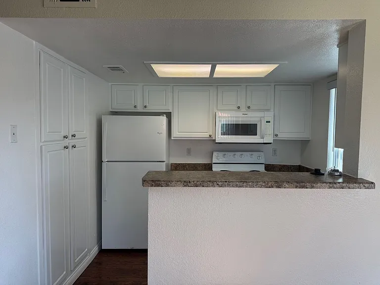 Corona Pointe Resort — Photo 141