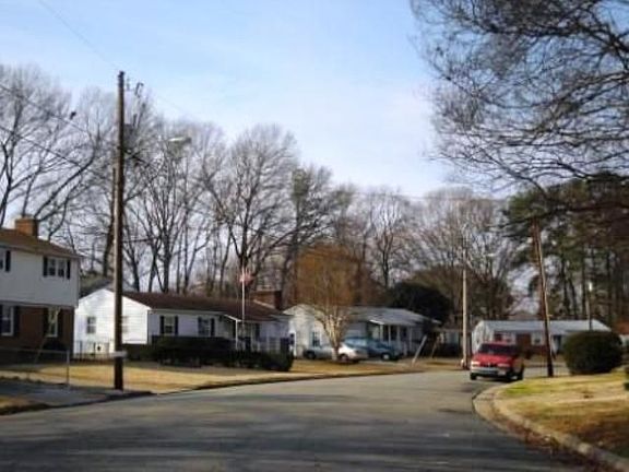 2nd image of 173 Mark Twain Dr