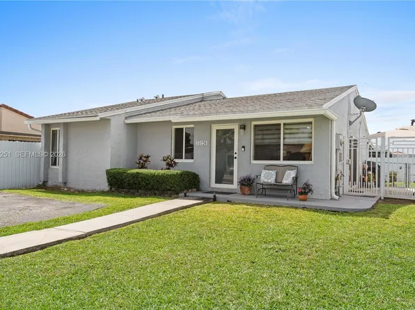 13226 NW 5th Ter, Miami, FL 33182