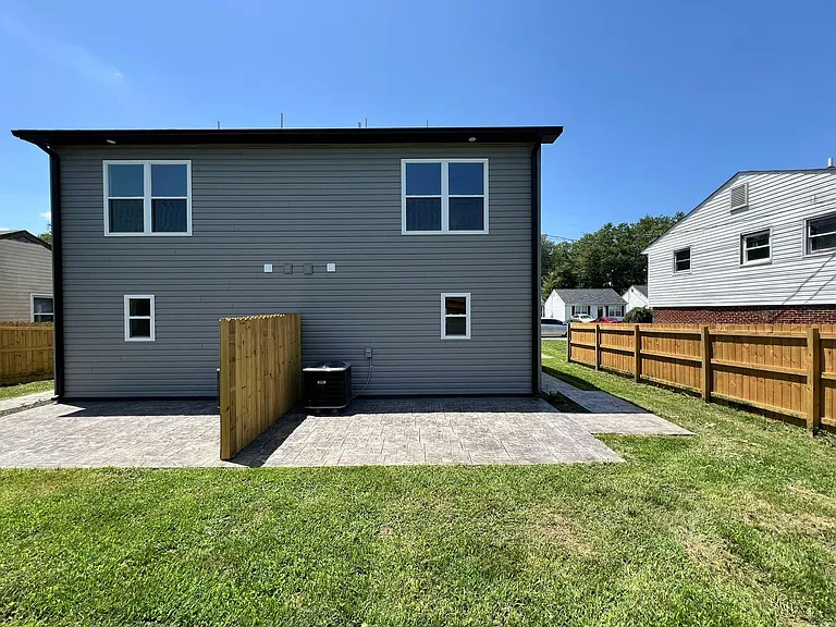703 Bibb St NE — Photo 27