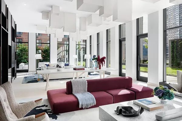 Rented by Compass | media 9