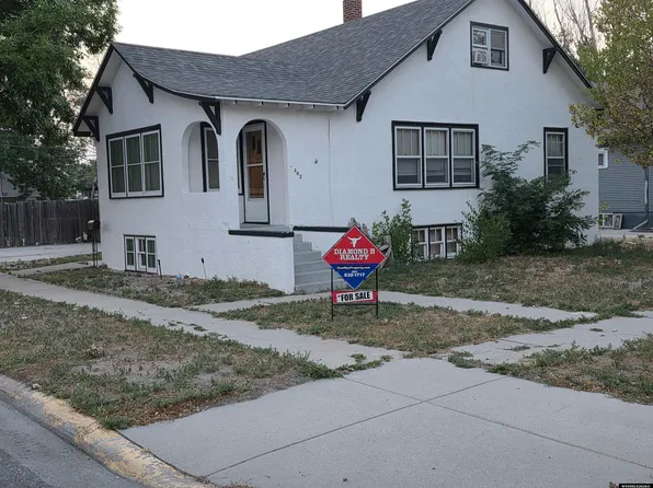 2302 W E St #A, Torrington, WY 82240