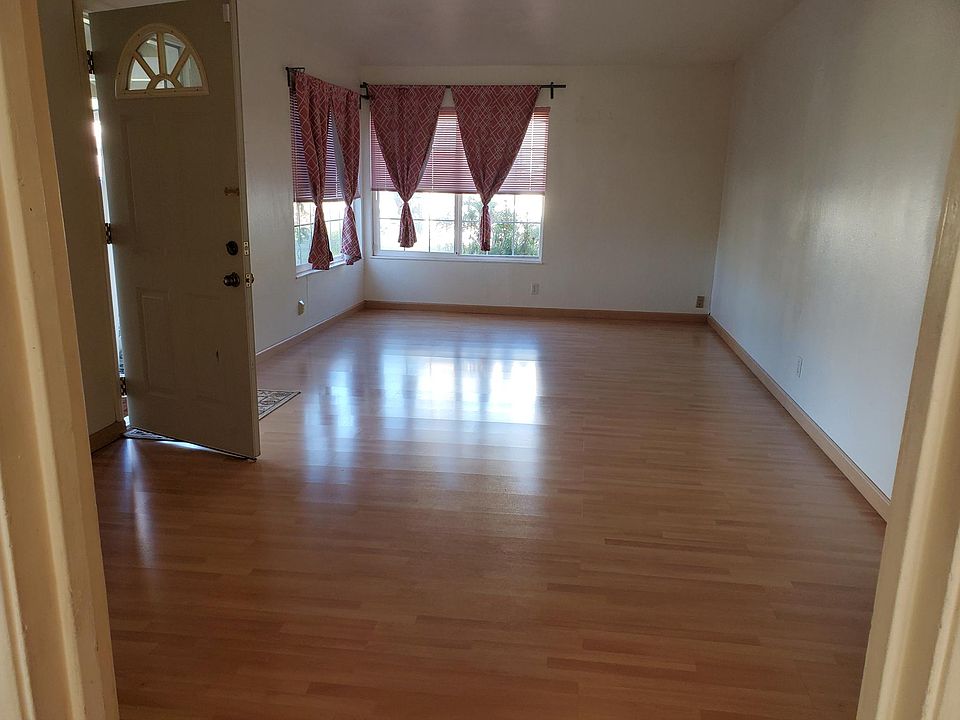 2nd image of 1660 Edsel Dr