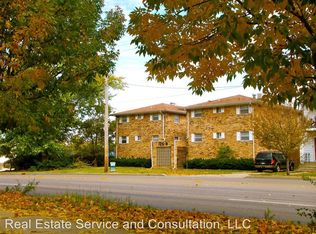 126 N Walnut St APT 1, Springfield, IL 62702