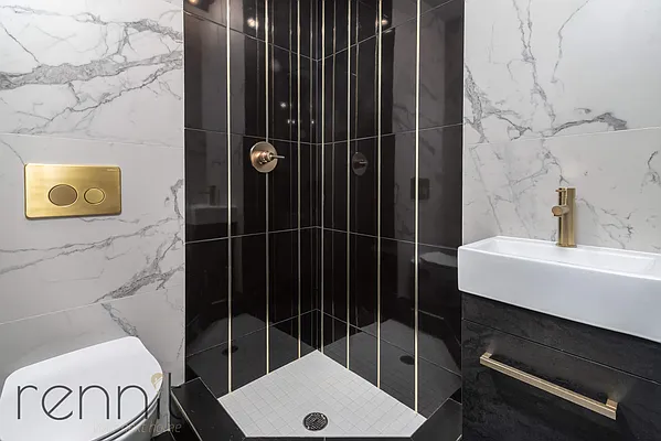 Rented by Rennit Inc. | media 3