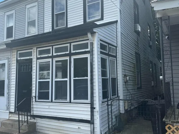 51 Vine St, Trenton, NJ 08638