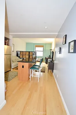 Rented by City Connections Realty | media 8