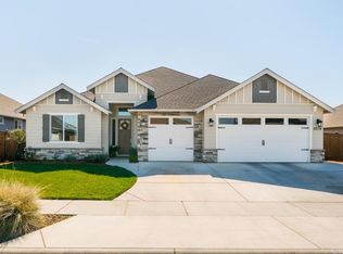 3079 Rae Creek Dr, Chico, CA 95973