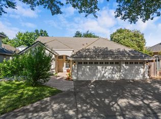 2931 Whitewood Dr, Carmichael, CA 95608