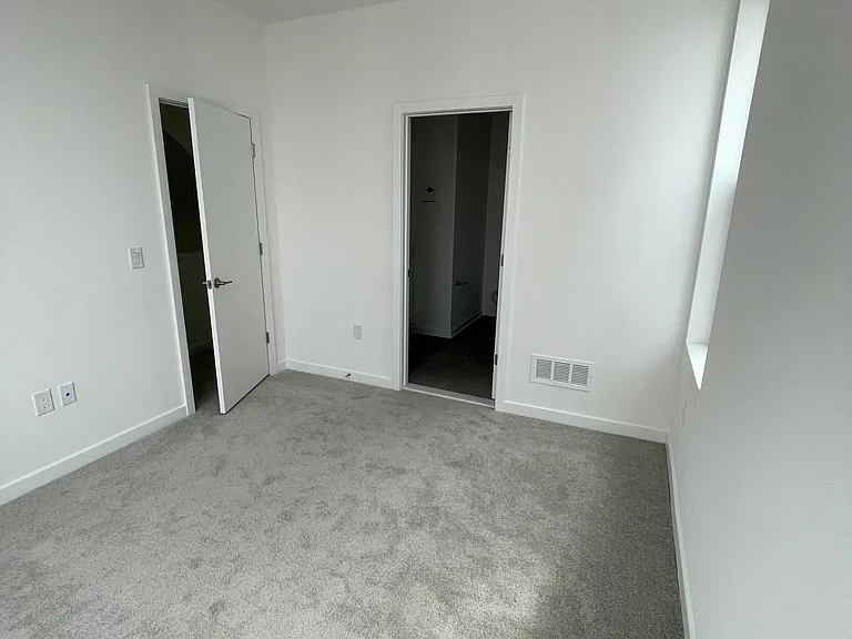 2001 Beach St #265 — Photo 8