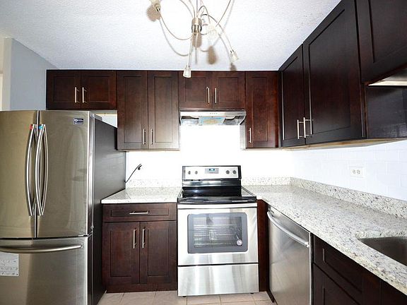 3rd image of 5100 N Marine Dr APT 14J