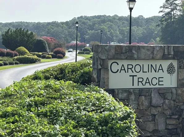 2045 Treetop Cir #2045, Sanford, NC 27332