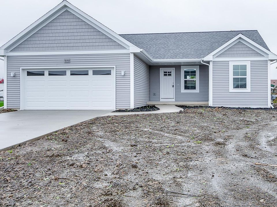 1st image of 9250 Brook Hollow Ln
