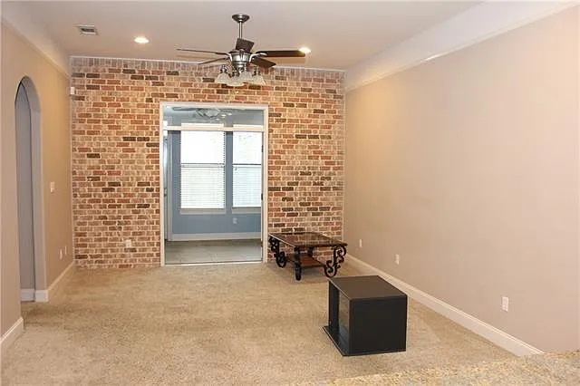 817 Decatur St — Photo 6