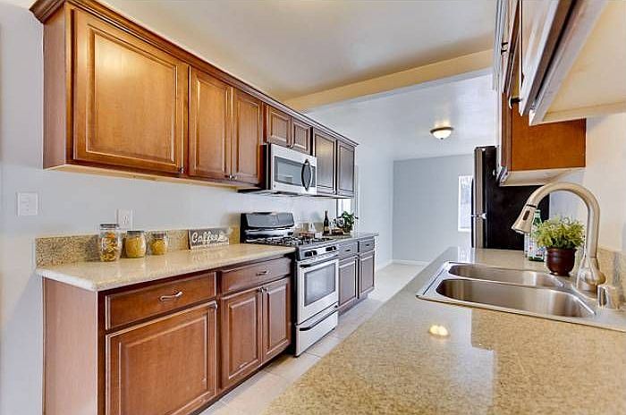 Sample photo of kitchen