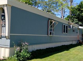 17 Sebastian Dr, Rochester, NY 14625